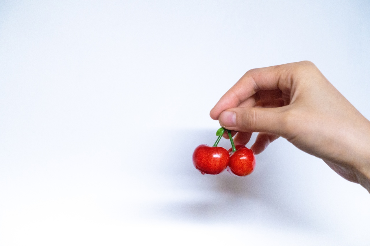 cherry-nutrition-health-benefits-and-more-rosycheeked